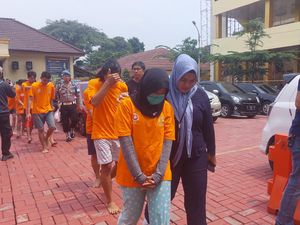 Polisi Gerebek Rumah Pabrik Tembakau Sintetis di Jakbar, 3 Orang Ditangkap