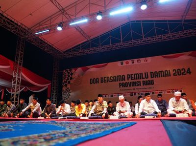 Polda Riau Gelar Salat Subuh dan Doa Bersama Pemilu 2024 Damai