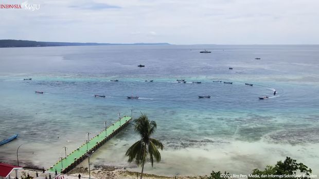 Presiden Jokowi Resmikan Kampung Nelayan Modern, Biak Numfor, 23 November 2023. (Tangkapan Layar Youtube)