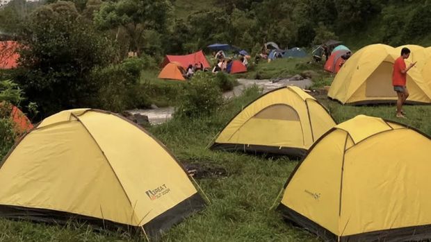 7 Rekomendasi Tempat Camping di Bandung, Cocok buat Healing