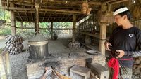 Intip Dapur Produksi Arak yang jadi Official Merchandise G20 di Bali