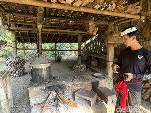 Intip Dapur Produksi Arak yang jadi Official Merchandise G20 di Bali