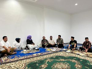 Emil Dardak Ungkap Ketua TKD Prabowo-Gibran Jatim Eks Kepala Bapenda Emil Dardak Ungkap Ketua TKD Prabowo-Gibran Jatim Eks Kepala Bapenda
