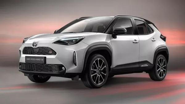 Potret Toyota Yaris Cross 2024 yang Kini Lebih Bertenaga