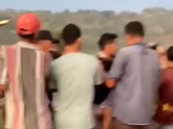 Polisi Duga 3 Warga Gowa Tersambar Petir gegara Bawa Parang dan Merokok