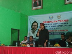 Ono Surono Dorong Nelayan Cirebon Jaga Kualitas Ikan Demi Jaga Harga Jual