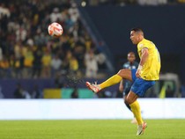 Momen Gol Spektakuler Ronaldo, Lob Jarak Jauh-Masuk Gawang!