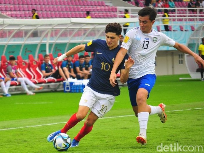 Duel perempatfinal antara Timnas Prancis U-17 vs Timnas Uzbekistan di Stadion Manahan Solo, Sabtu (25/11/2023).