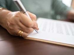 Siapa yang Berhak Jadi Ahli Waris? Berikut Penjelasan Menurut Islam