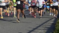 Bikin Insecure! Kakek 92 Tahun Sukses Finish Marathon Kurang dari 7 Jam Bikin Insecure! Kakek 92 Tahun Sukses Finish Marathon Kurang dari 7 Jam