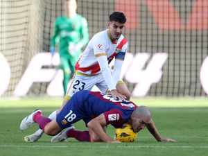 Hasil Liga Spanyol: Vallecano Vs Barcelona Berakhir 1-1 Hasil Liga Spanyol: Vallecano Vs Barcelona Berakhir 1-1