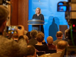 Pemerintah Jerman Tuntut Warga Muslim Perangi Antisemitisme