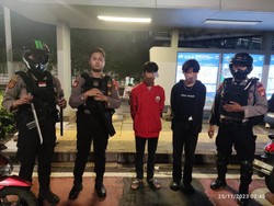 4 Remaja Hendak Tawuran Ditangkap di Jaksel, Bawa Baton Sword-Cocor Bebek