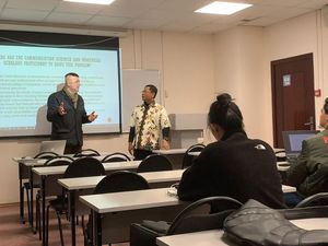 Potret Dosen Komunikasi UPNVJ Mengajar di Universitas RUDN Rusia Potret Dosen Komunikasi UPNVJ Mengajar di Universitas RUDN Rusia
