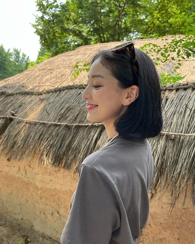 Makeup Item Jihyo TWICE untuk Riasan Natural