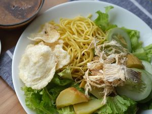 Resep Rujak Juhi Betawi, Segar Renyah dengan Saus Kacang yang Gurih Pedas Resep Rujak Juhi Betawi, Segar Renyah dengan Saus Kacang yang Gurih Pedas