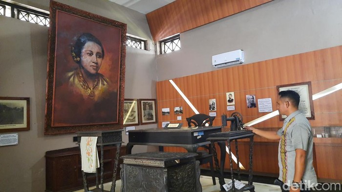 Ruang kerja RA Kartini di Museum RA Kartini, Kabupaten Jepara, Rabu (22/11/2023). Ruang kerja RA Kartini di Museum RA Kartini, Kabupaten Jepara, Rabu (22/11/2023).