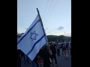 Kronologi Bentrok Massa Bela Palestina Vs Ormas di Kota Bitung Sulawesi Utara Kronologi Bentrok Massa Bela Palestina Vs Ormas di Kota Bitung Sulawesi Utara