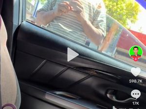 Pesan Satpol PP Surabaya Jika Bertemu Pengemis Paksa Minta Uang Rp 5 Ribu Pesan Satpol PP Surabaya Jika Bertemu Pengemis Paksa Minta Uang Rp 5 Ribu