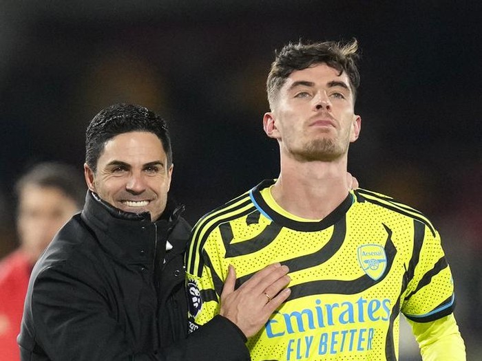 Arteta, Havertz Arsenals manager Mikel Arteta celebrates with Arsenals Kai Havertz at the end of the English Premier League soccer match between Brentford and Arsenal at the Gtech Community stadium in London, Saturday, Nov. 25, 2023. (AP Photo/Kirsty Wigglesworth)