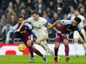 Tottenham Vs Aston Villa Imbang 1-1 di Babak Pertama Tottenham Vs Aston Villa Imbang 1-1 di Babak Pertama