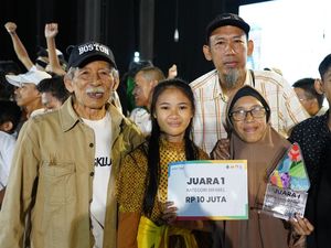 SLB Dharma Wanita Kota Bogor Sabet Juara Umum Angklung Fest 2023