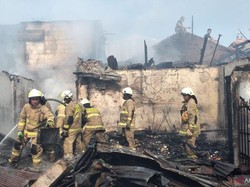 Gegara Korsleting, 7 Bangunan di Klender Jaktim Ludes Terbakar