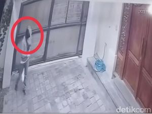 Komplotan Maling Terekam CCTV Curi Barang Bule Australia dari Vila Kerobokan