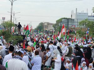 Aksi Bela Palestina, Masyarakat Padati Jalan GDC Depok