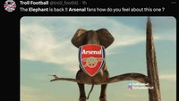 Kemunculan Arsenal di pucuk klasemen disambut dengan meme gajah oleh penggemar sepakbola. (Foto: Twitter)