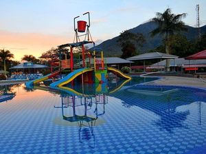 Mifan Waterpark & Resort di Sumbar: Lokasi, Jam Buka, HTM, dan Fasilitas