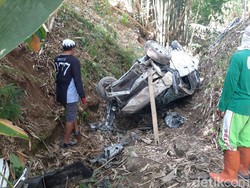 Melihat Ngerinya TKP Mobilio Terjun Jurang di Cepogo Boyolali via Google Maps