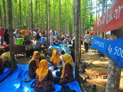 Sejuknya Transaksi di Pasar Hutan Jati Kudus