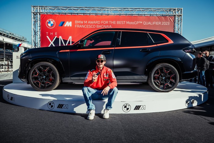 Pecco Bagnaia Dapat Hadiah BMW XM Label Red Pecco Bagnaia Dapat Hadiah BMW XM Label Red