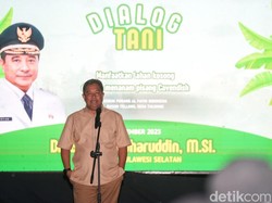 Pj Gubernur Sulsel Nangis Saat Bicara Ketimpangan di Hadapan Petani Sidrap