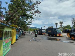 Situasi Terkini di Bitung yang Mulai Kondusif Usai Kericuhan Kelompok Massa Situasi Terkini di Bitung yang Mulai Kondusif Usai Kericuhan Kelompok Massa