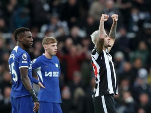 Newcastle Menang Telak Lawan Chelsea, Skor Akhir 4-1