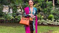 8 Gaya Artis Indonesia Pakai Kebaya Klasik, Cantik nan Ayu
