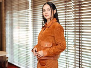 5 Pesona Clara Bernadeth, Penari yang Tak Sengaja Jadi Aktris