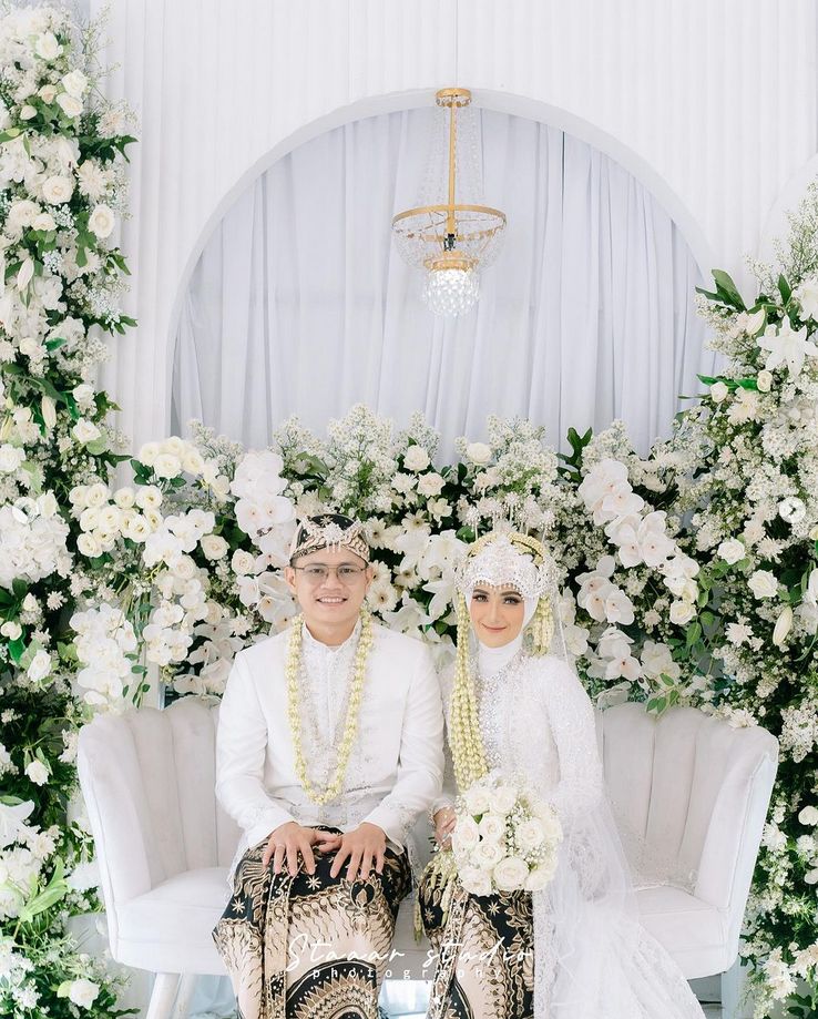 Foto Nadya Mustika Rahayu yang menikah dengan Iqbal Fitrah Rosadi
