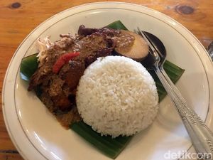 Hidden Gem! Kelezatan Gudeg Manggar Ala Jogja Ada di Tengah Kota Surabaya Hidden Gem! Kelezatan Gudeg Manggar Ala Jogja Ada di Tengah Kota Surabaya