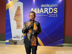 Pemkab Blitar Raih Anugerah Ekonomi Terpuji Berkat Pengentasan Kemiskinan Pemkab Blitar Raih Anugerah Ekonomi Terpuji Berkat Pengentasan Kemiskinan