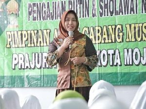 Walkot Mojokerto Beri Paket Umrah Gratis bagi Anggota Muslimat NU