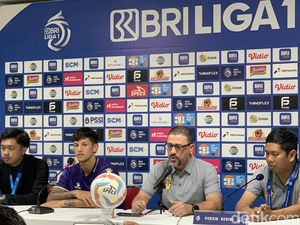 Irfan Bachdim Senang Bisa Kembali Merumput di Stadion Dipta Irfan Bachdim Senang Bisa Kembali Merumput di Stadion Dipta