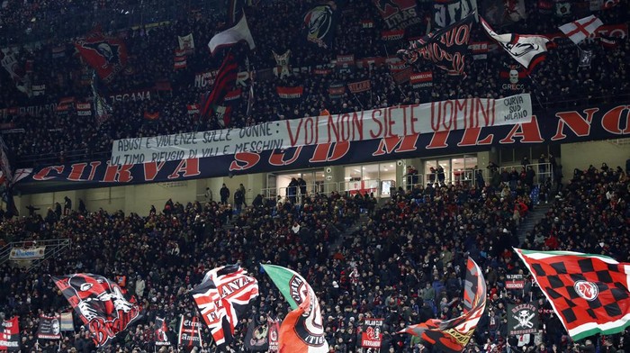Soccer Football - Serie A - AC Milan v Fiorentina - San Siro, Milan, Italy - November 25, 2023 AC Milan display a banner to raise awareness of domestic violence against women in the stands before the match REUTERS/Alessandro Garofalo
