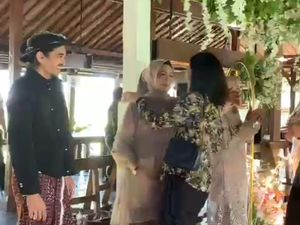 Duta So7 Jadi Among Tamu-Sumbang Lagu Ternyata di Nikahan Keponakan Duta So7 Jadi Among Tamu-Sumbang Lagu Ternyata di Nikahan Keponakan