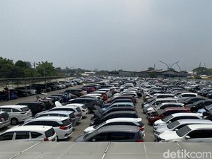 Harga Mobil Listrik Bekas Dilelang Anjlok Banget Nggak Sih? Harga Mobil Listrik Bekas Dilelang Anjlok Banget Nggak Sih?