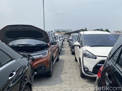 Ini Mobil dan Motor Paling Favorit di Pelelangan