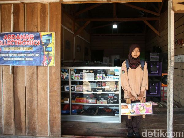 Berprestasi dalam Menggambar, Siswi Ini Raih Beasiswa BRI