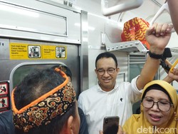 Anies Ungkap Alasan Pilih Pulang Naik KRL di Kampanye Hari Pertama